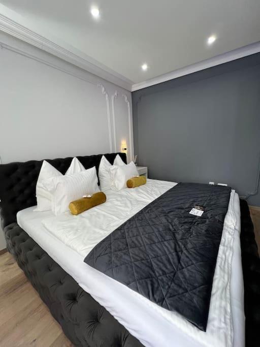 Traum Wohnung Mit Kingsize-Bett グラーツ エクステリア 写真